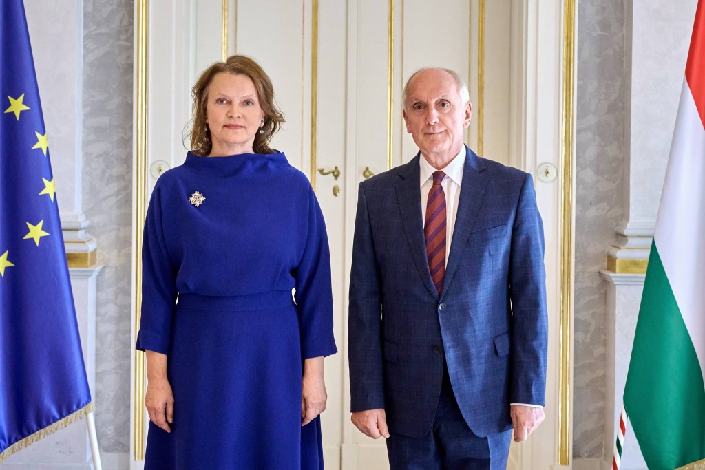 Estonian Ambassador to Hungary Jana Vanamölder presents credentials.jpg